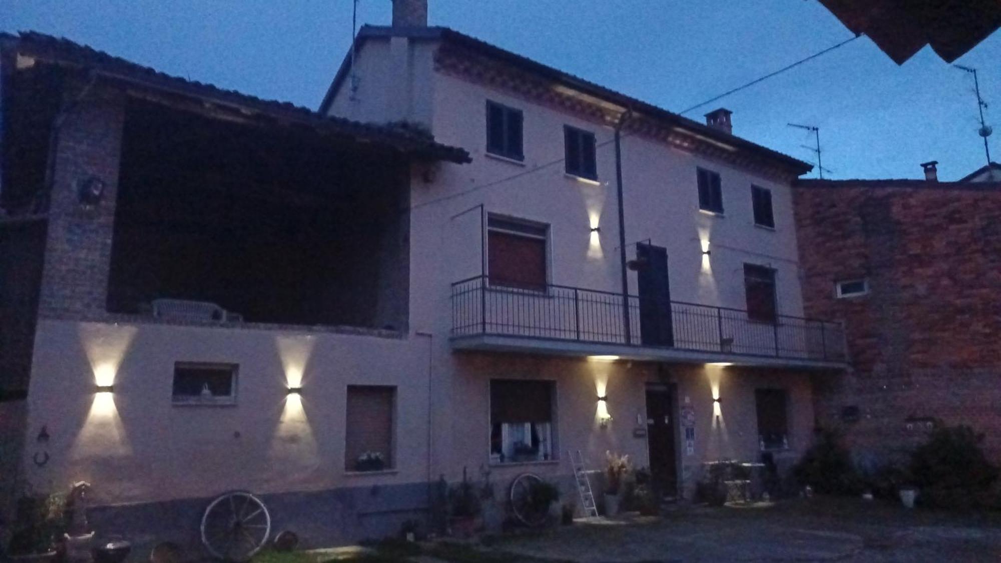 Bed and Breakfast Felix House Codevilla Екстер'єр фото